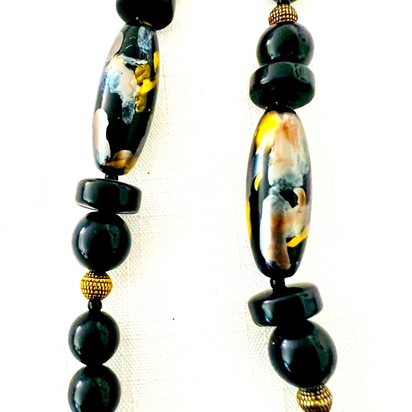 Necklace~Wooden Painted / Host Pick - Picture 3 of 10